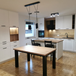 KUHINJA BELA MAT / HRAST